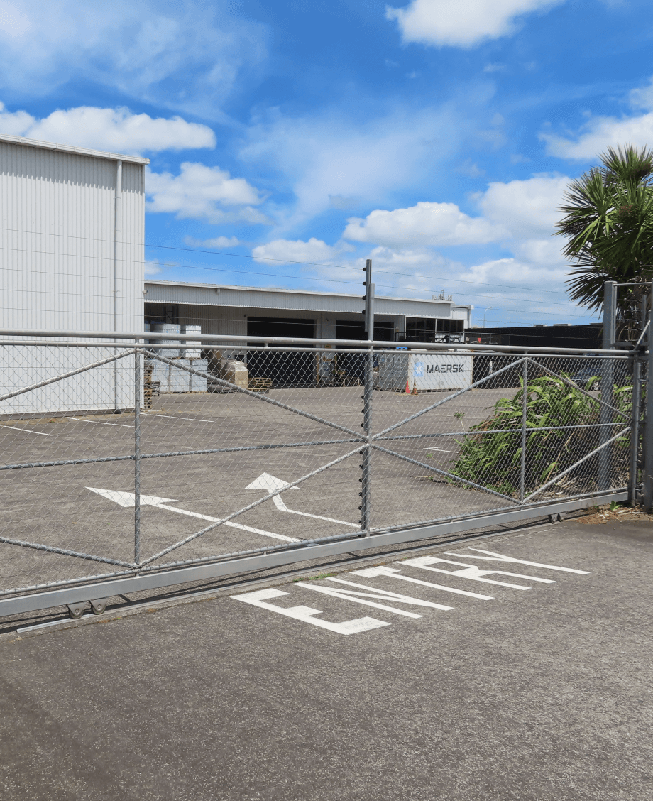 Wire Commercial Gate